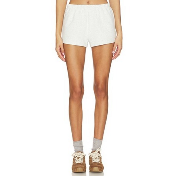 ALL THE WAYS Liora Short Set in Grey in White - Picture 8 of 11